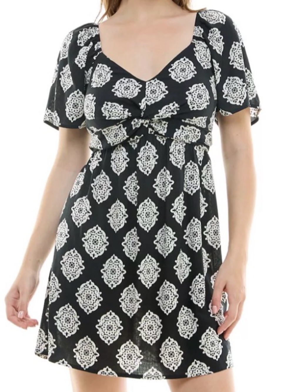 Lily Rose NWT skater dress smocked in size Medium/Large Vcut flutter sleeves